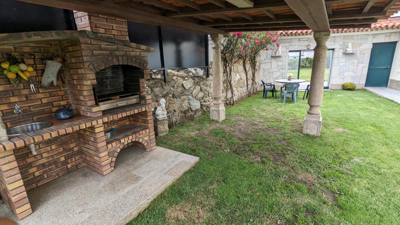 Room Villa Ribeiro Pilgrims Way To Santiago Bike A Garage For Marinhas Esposende Exterior foto